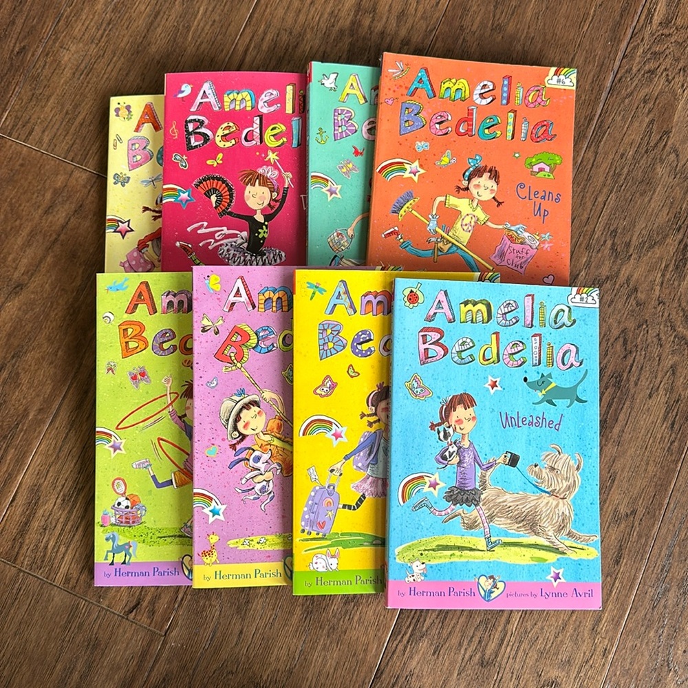 🌞Summer sale! 50% off! 8pk Amelia Bedelia Books🌞